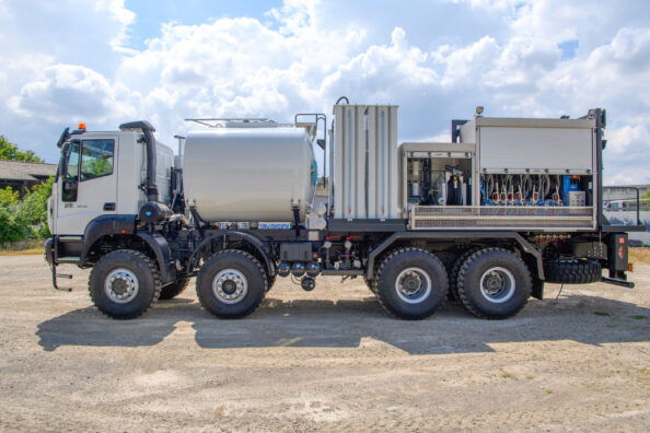 RAVASINI_D6_000007-2 Lub_unit_Ravasini_equipment